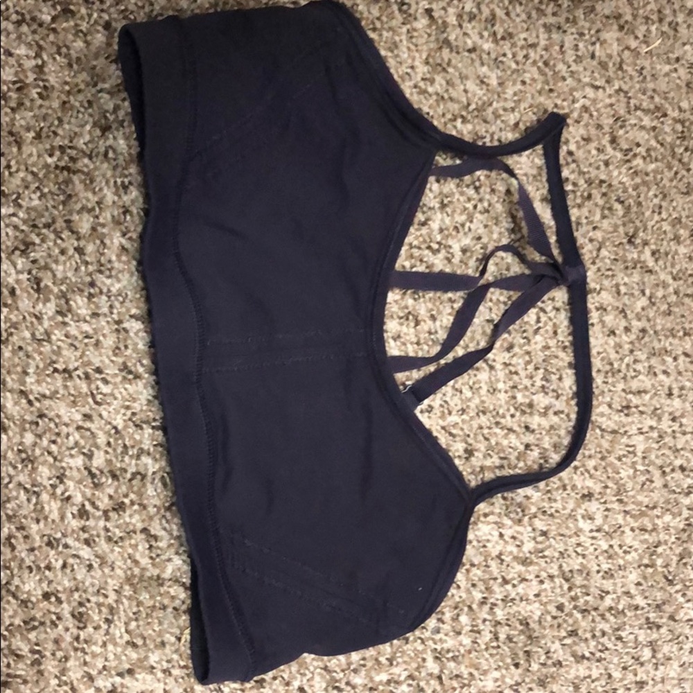 Lululemon sports bra